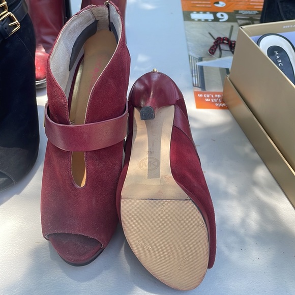 Michael Kors suede booties - Picture 2 of 3